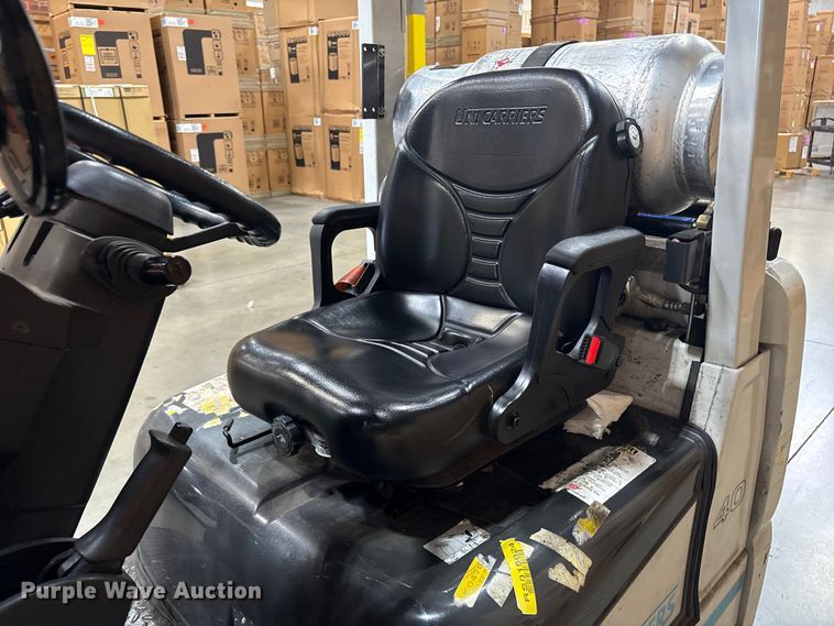 image for item ET8554 2017 UniCarriers CFS40 forklift