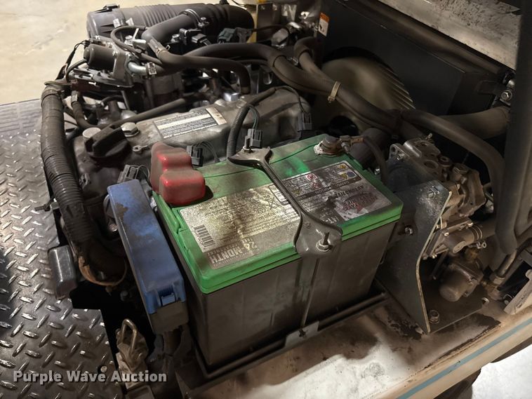 image for item ET8554 2017 UniCarriers CFS40 forklift