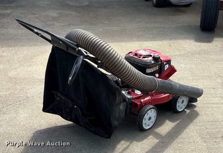 image for item EU0120 Lawn equipment