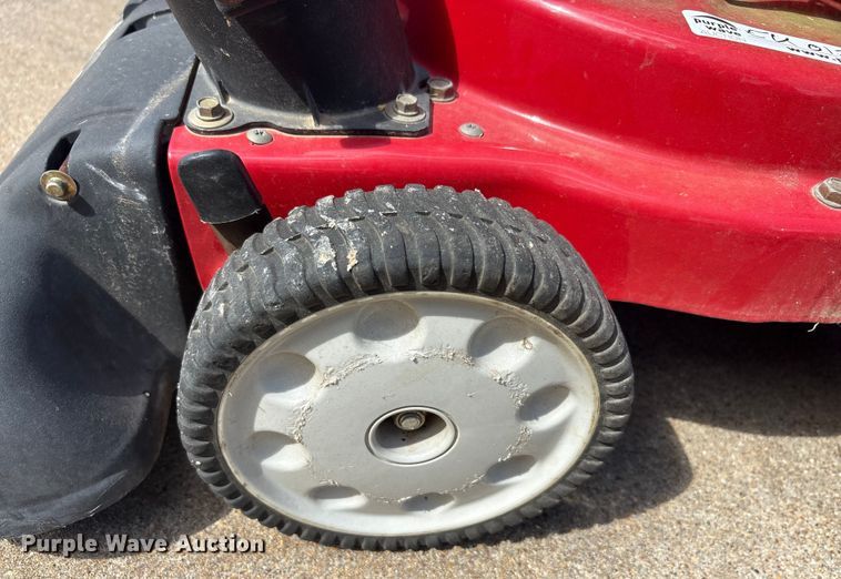 image for item EU0120 Lawn equipment