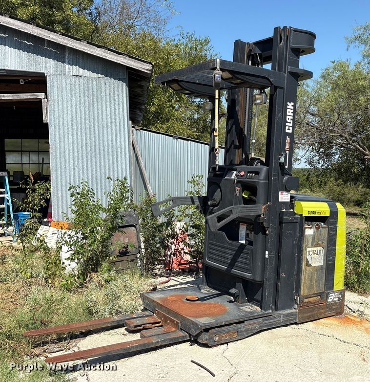 image for item EU0121 Clark 0SX15 order picker