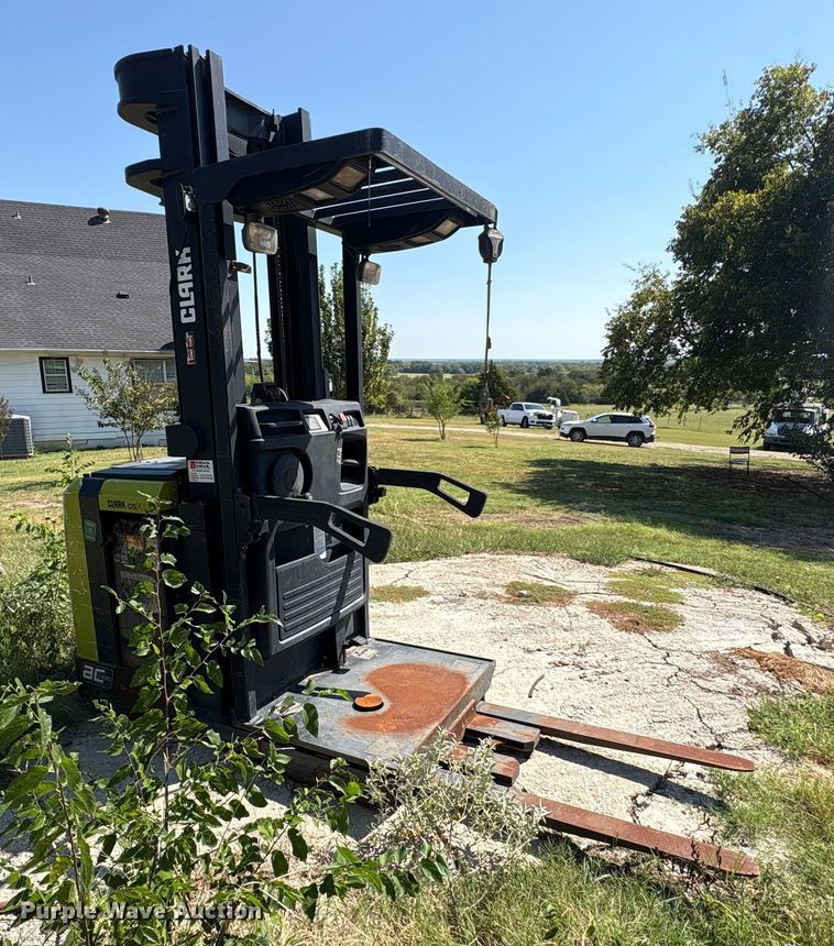 image for item EU0121 Clark 0SX15 order picker