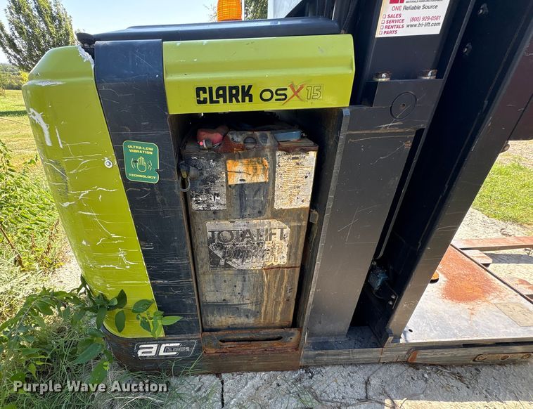 image for item EU0121 Clark 0SX15 order picker