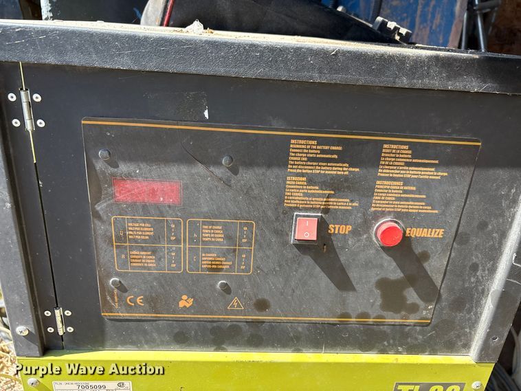 image for item EU0121 Clark 0SX15 order picker