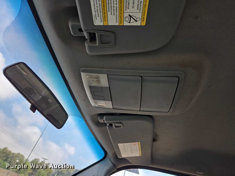 image for item EU2529 2016 Ford F250 Super Duty SuperCab flatbed pickup truck