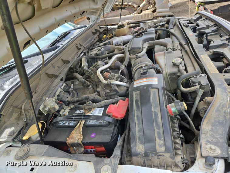 image for item EU2529 2016 Ford F250 Super Duty SuperCab flatbed pickup truck