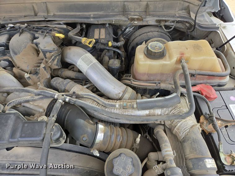 image for item EU2529 2016 Ford F250 Super Duty SuperCab flatbed pickup truck