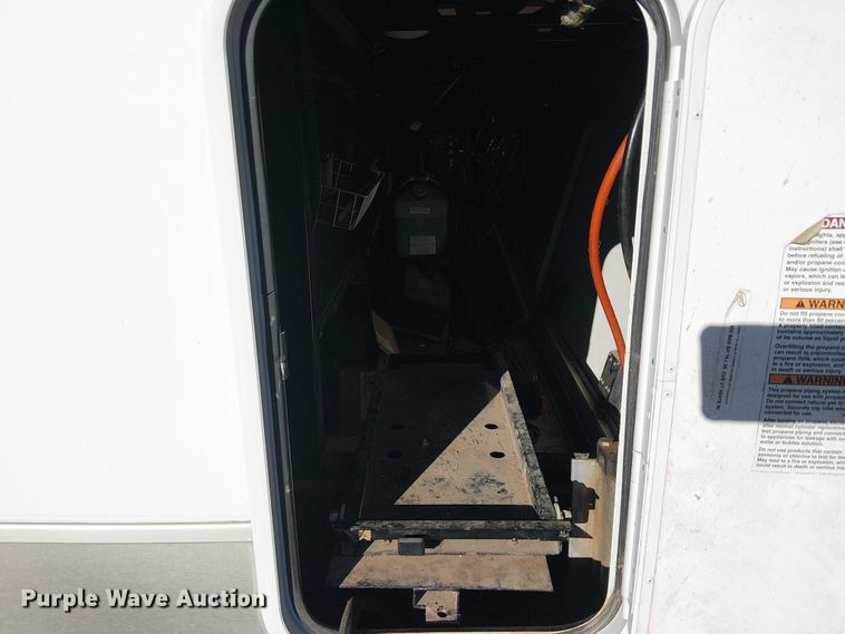 image for item EU2533 2016 Forest River Columbus camper