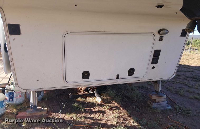 image for item EU2533 2016 Forest River Columbus camper