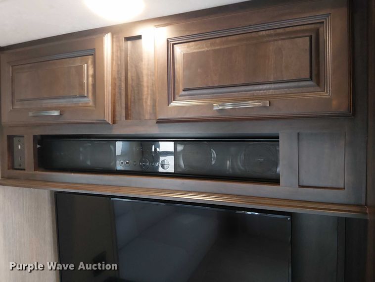 image for item EU2533 2016 Forest River Columbus camper