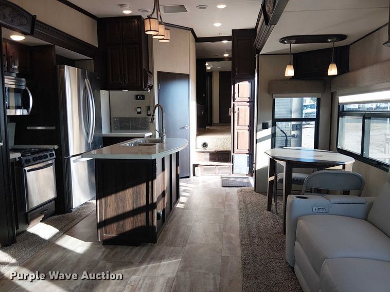 image for item EU2533 2016 Forest River Columbus camper