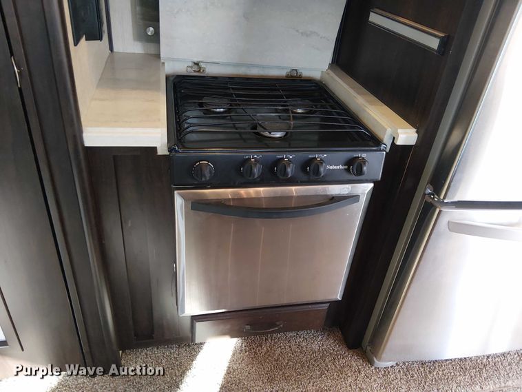 image for item EU2533 2016 Forest River Columbus camper