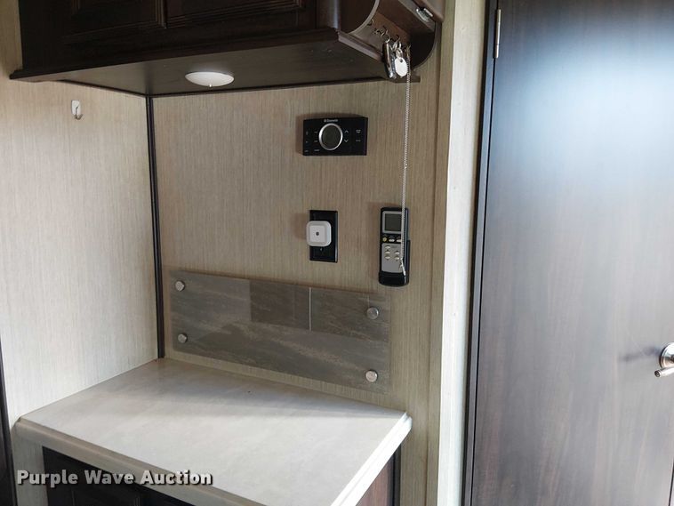 image for item EU2533 2016 Forest River Columbus camper