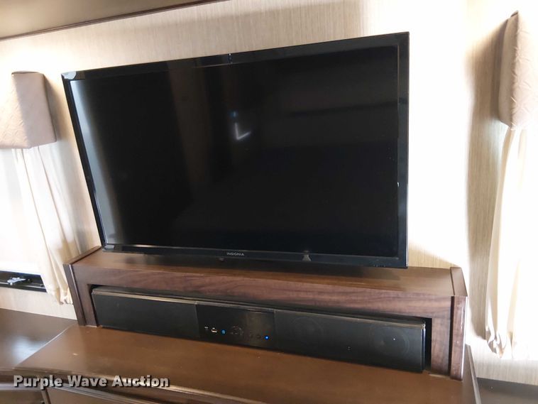 image for item EU2533 2016 Forest River Columbus camper