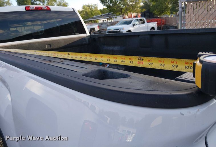 image for item EU2534 2019 GMC Sierra 2500HD Double Cab pickup truck