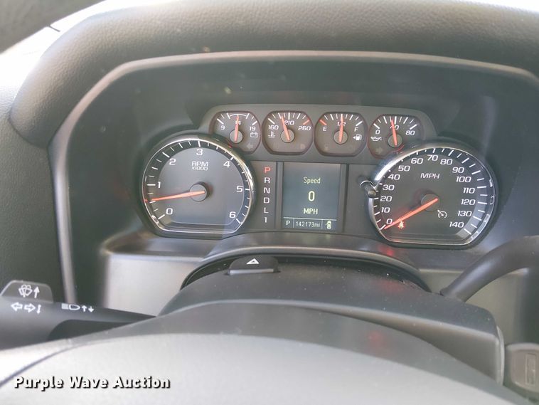 image for item EU2534 2019 GMC Sierra 2500HD Double Cab pickup truck