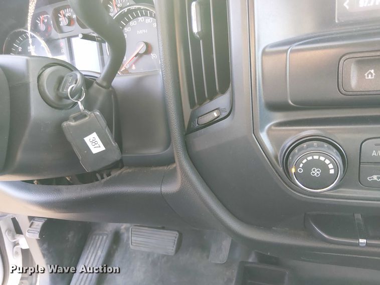 image for item EU2534 2019 GMC Sierra 2500HD Double Cab pickup truck