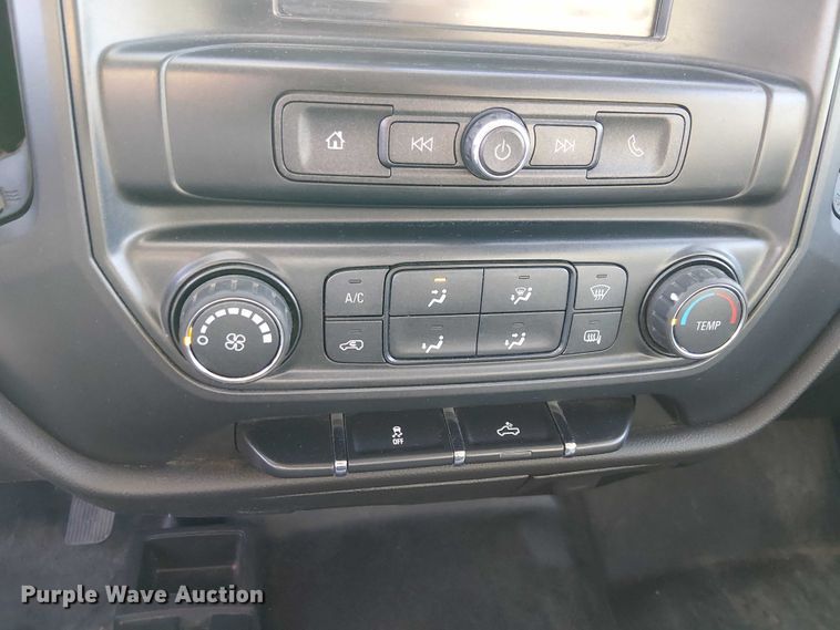 image for item EU2534 2019 GMC Sierra 2500HD Double Cab pickup truck