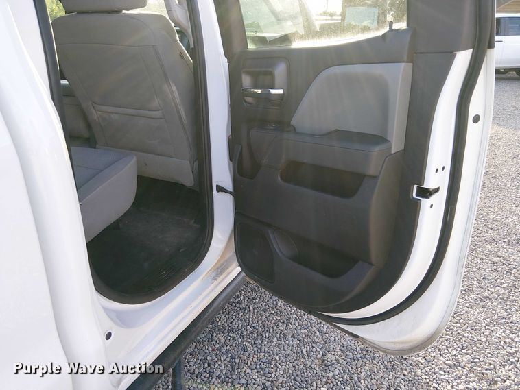 image for item EU2534 2019 GMC Sierra 2500HD Double Cab pickup truck