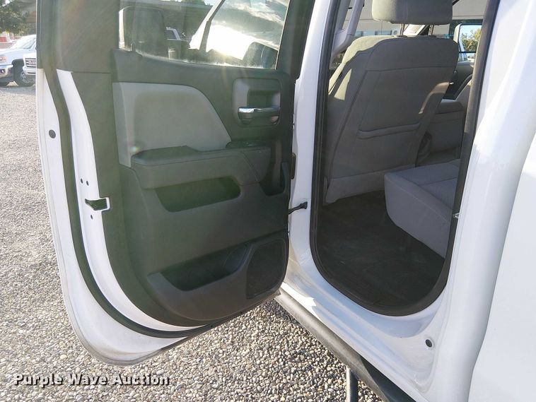 image for item EU2534 2019 GMC Sierra 2500HD Double Cab pickup truck