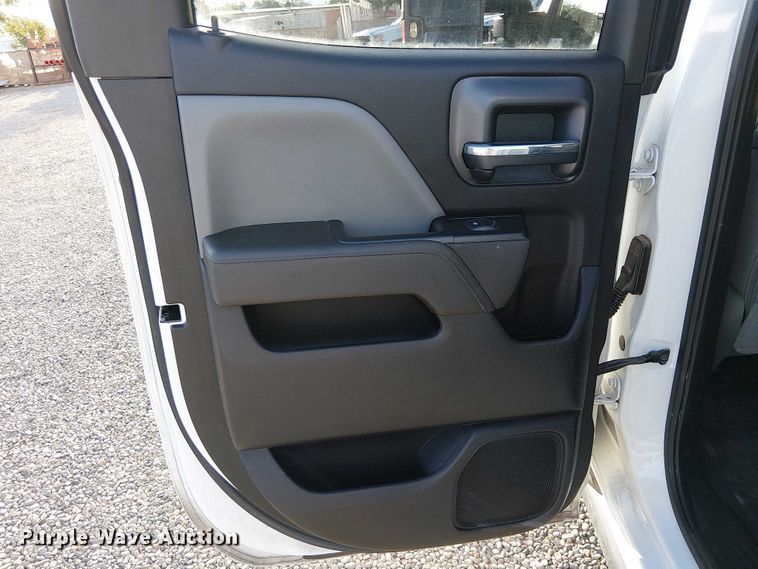 image for item EU2534 2019 GMC Sierra 2500HD Double Cab pickup truck