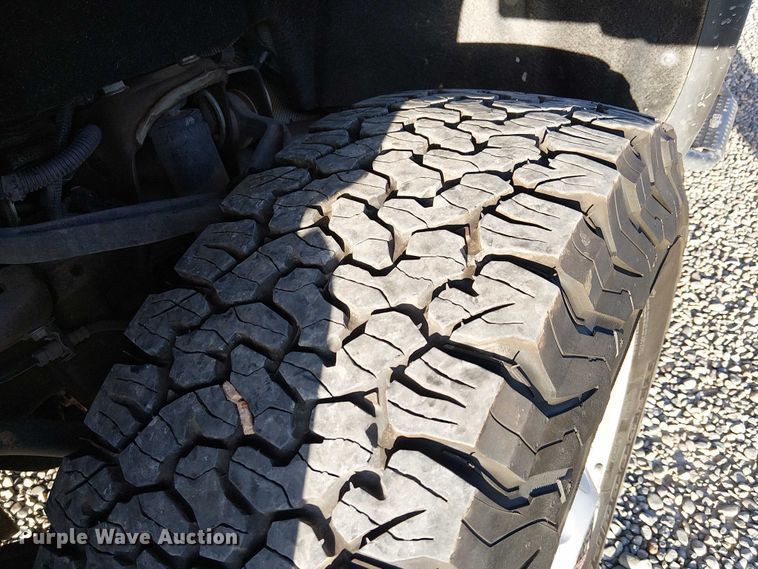 image for item EU2534 2019 GMC Sierra 2500HD Double Cab pickup truck