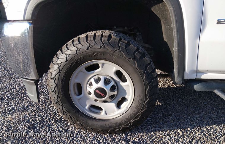 image for item EU2534 2019 GMC Sierra 2500HD Double Cab pickup truck