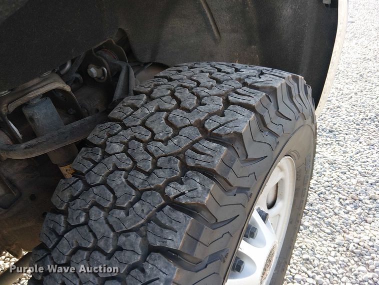 image for item EU2534 2019 GMC Sierra 2500HD Double Cab pickup truck