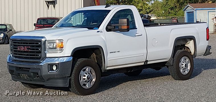 image for item EU2535 2016 GMC Sierra 2500HD pickup truck