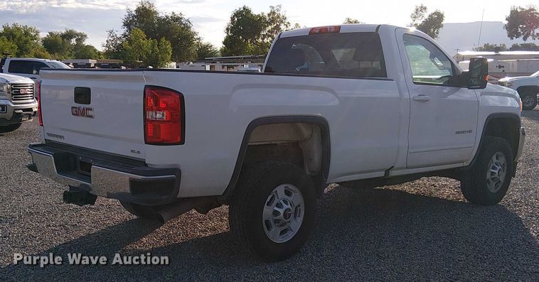 image for item EU2535 2016 GMC Sierra 2500HD pickup truck