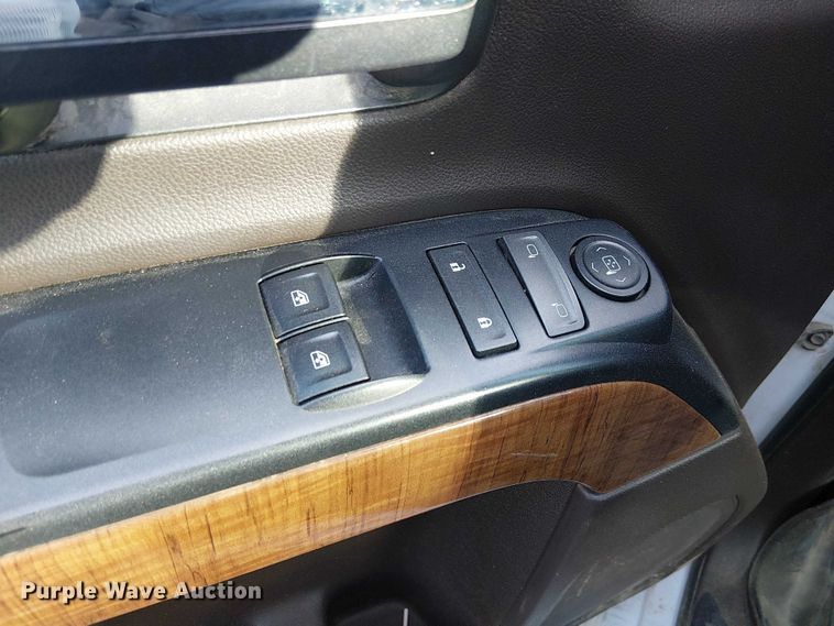 image for item EU2535 2016 GMC Sierra 2500HD pickup truck