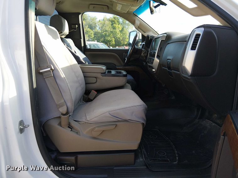 image for item EU2535 2016 GMC Sierra 2500HD pickup truck