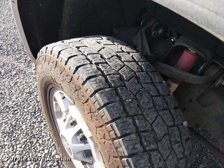 image for item EU2535 2016 GMC Sierra 2500HD pickup truck