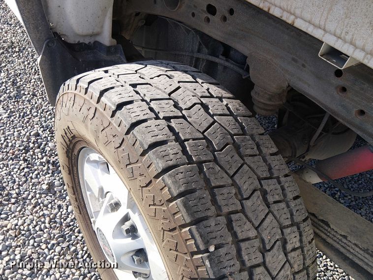 image for item EU2535 2016 GMC Sierra 2500HD pickup truck