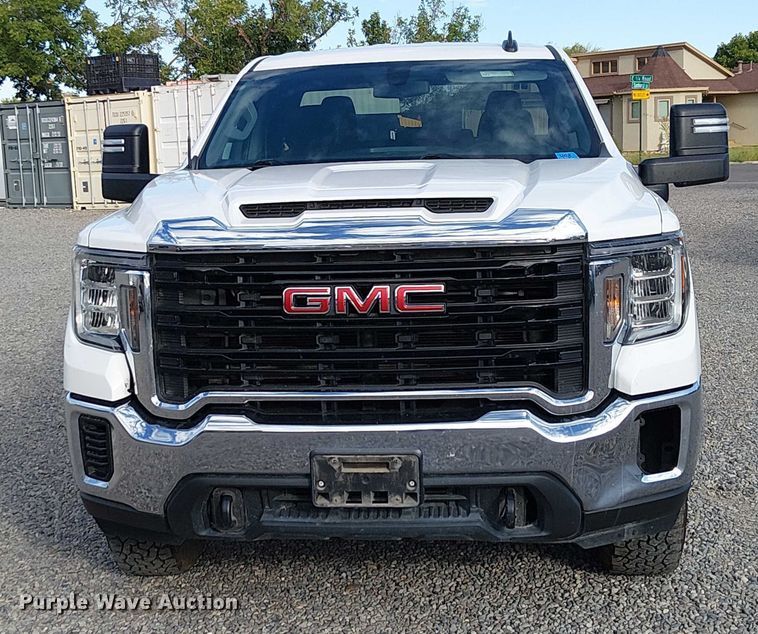 image for item EU2537 2020 GMC Sierra 2500HD Double Cab pickup truck