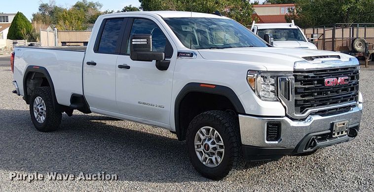 image for item EU2537 2020 GMC Sierra 2500HD Double Cab pickup truck