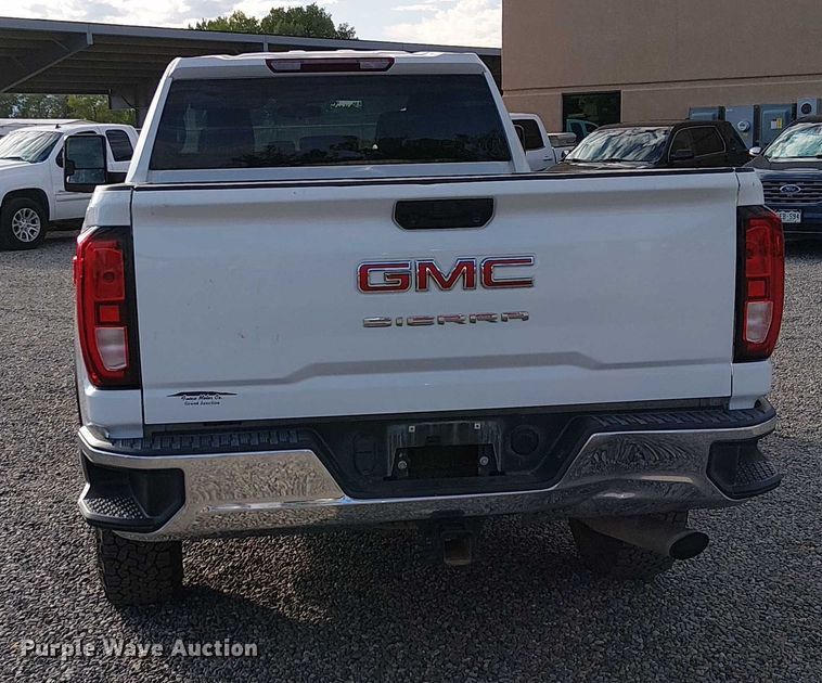 image for item EU2537 2020 GMC Sierra 2500HD Double Cab pickup truck