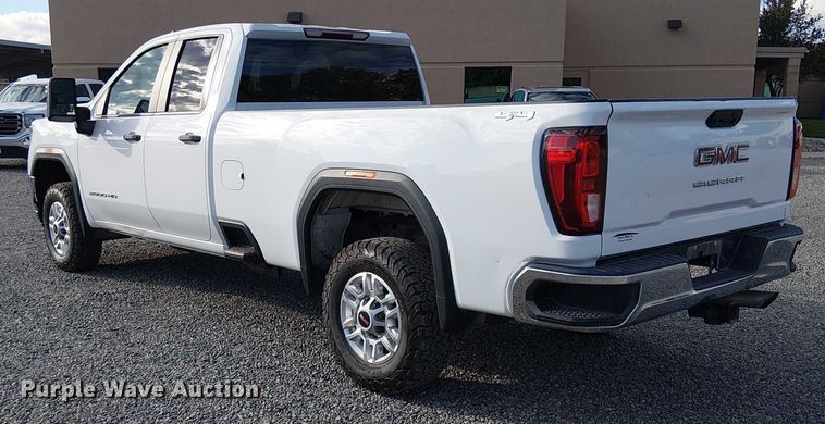 image for item EU2537 2020 GMC Sierra 2500HD Double Cab pickup truck