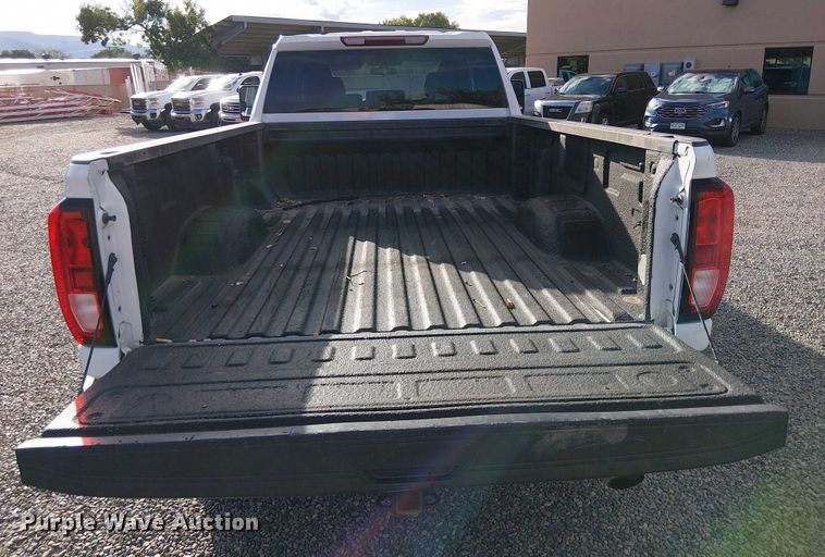 image for item EU2537 2020 GMC Sierra 2500HD Double Cab pickup truck