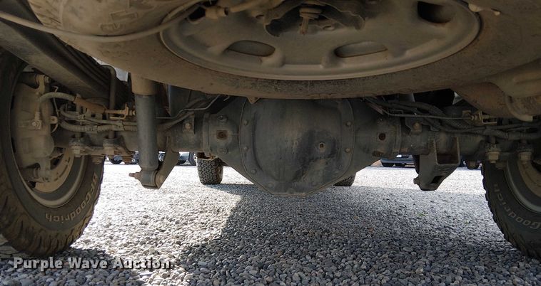 image for item EU2537 2020 GMC Sierra 2500HD Double Cab pickup truck