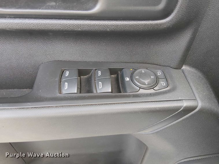 image for item EU2537 2020 GMC Sierra 2500HD Double Cab pickup truck