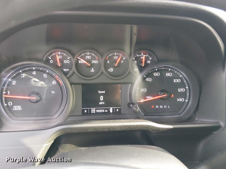 image for item EU2537 2020 GMC Sierra 2500HD Double Cab pickup truck