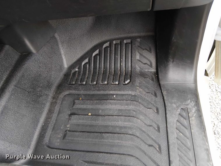 image for item EU2537 2020 GMC Sierra 2500HD Double Cab pickup truck