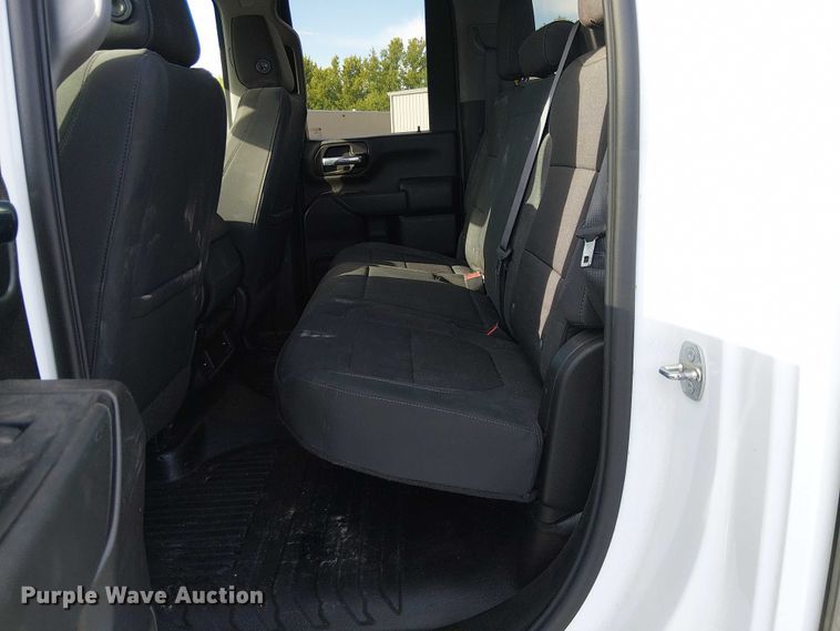 image for item EU2537 2020 GMC Sierra 2500HD Double Cab pickup truck