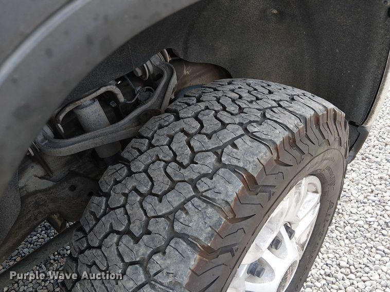 image for item EU2537 2020 GMC Sierra 2500HD Double Cab pickup truck