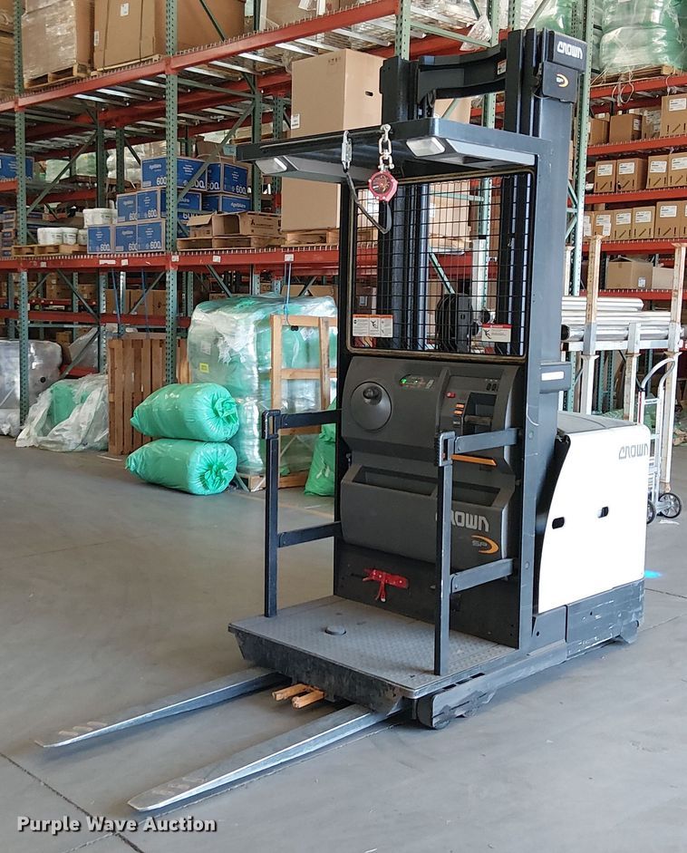 2018 Crown SP3520-30