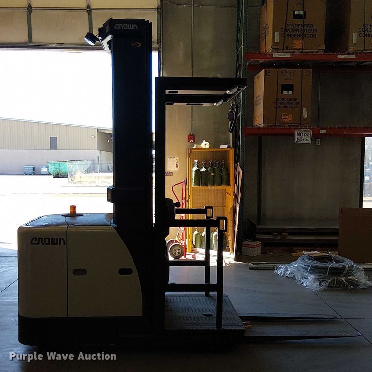 image for item EU2540 2018 Crown SP3520-30 order picker