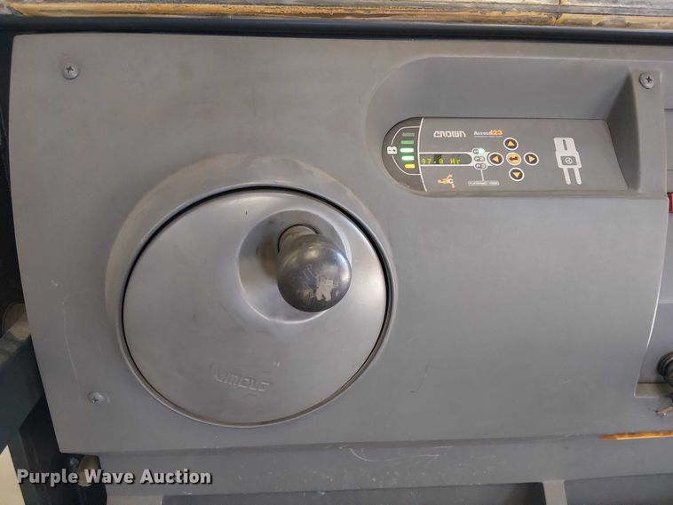 image for item EU2540 2018 Crown SP3520-30 order picker