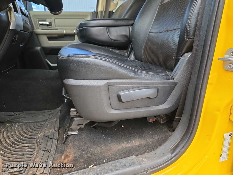 image for item EU3641 2009 Dodge Ram Crew Cab pickup truck