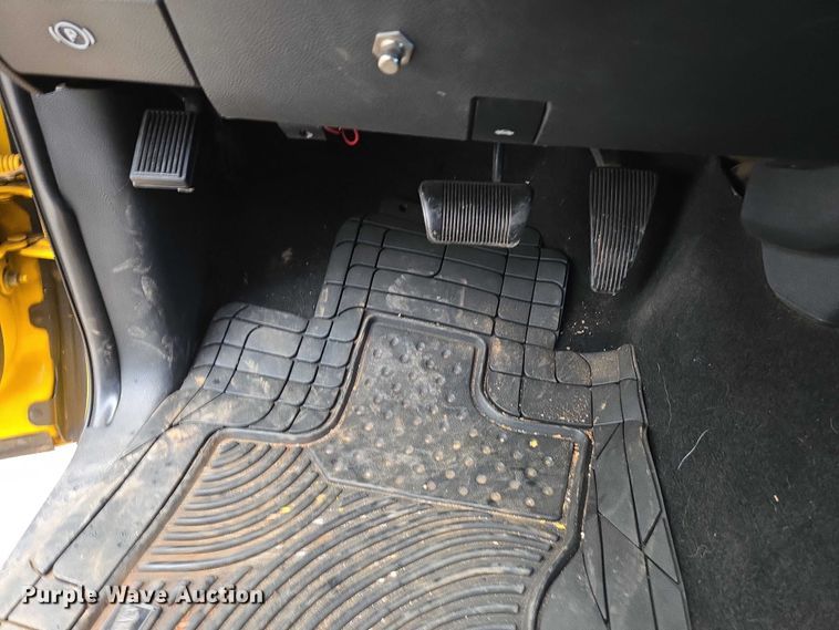 image for item EU3641 2009 Dodge Ram Crew Cab pickup truck